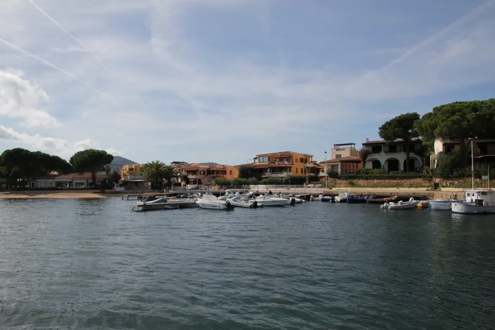 Porto San Paolo, di fronte all’isola di Tavolara